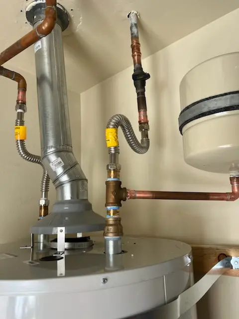 Water heater installation and plumbing repair in Rodeo